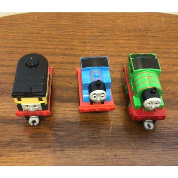 Lot 2 Thomas Friends Take N Play Die Cast Trains PHILIP PERCY + 1 Plastic THOMAS - Picture 7 of 8